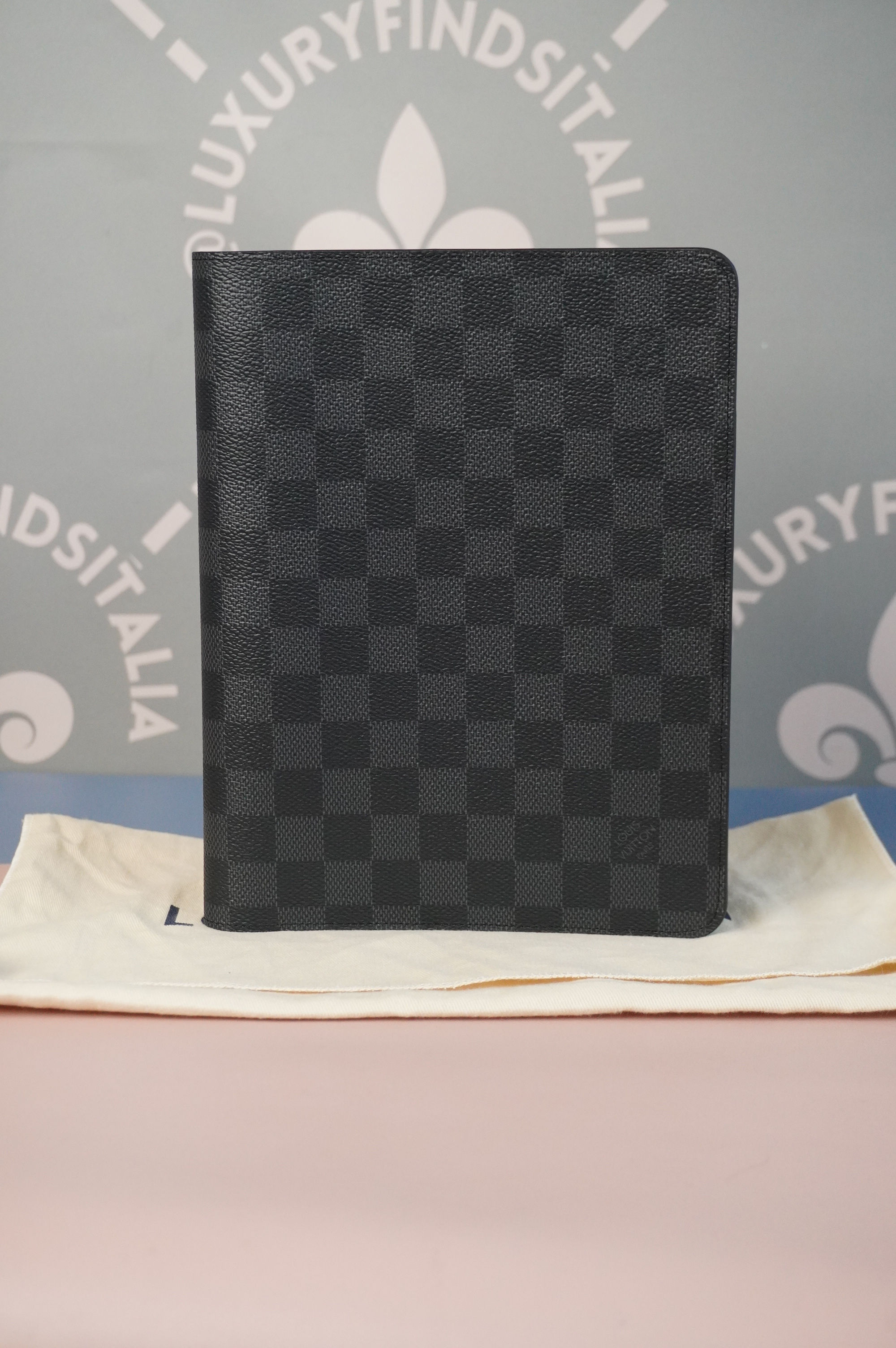 Preowned Authentic Louis Vuitton Desk Agenda Damier Graphite