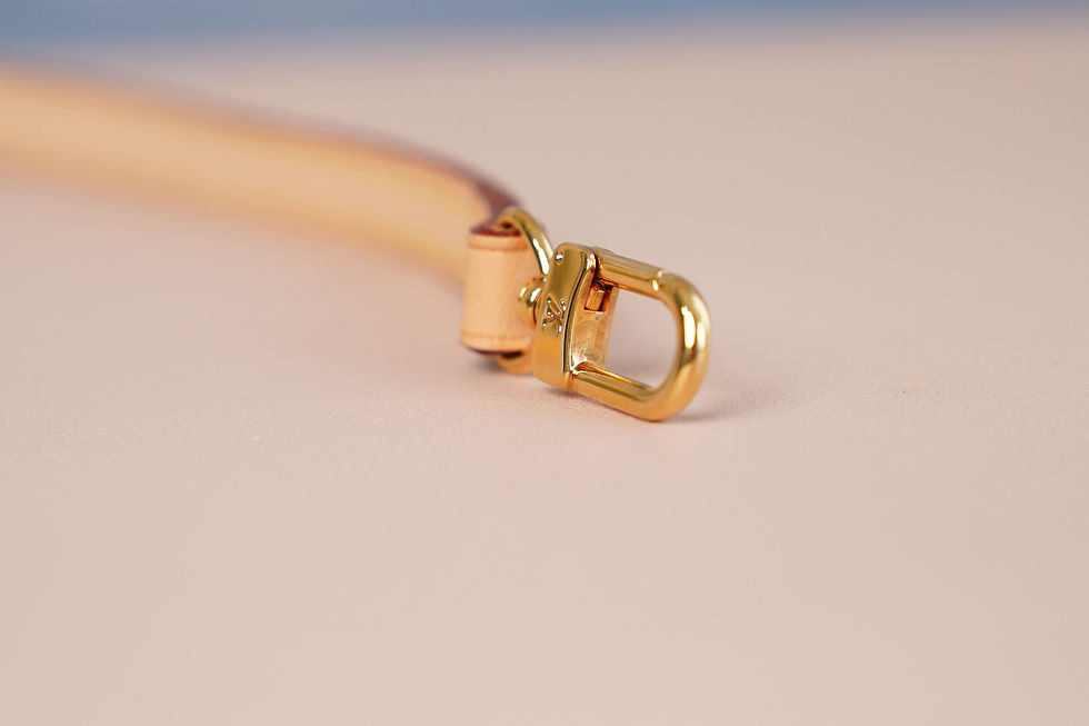 Thumbnail: Preowned Authentic Louis Vuitton Vacchetta VVN Strap