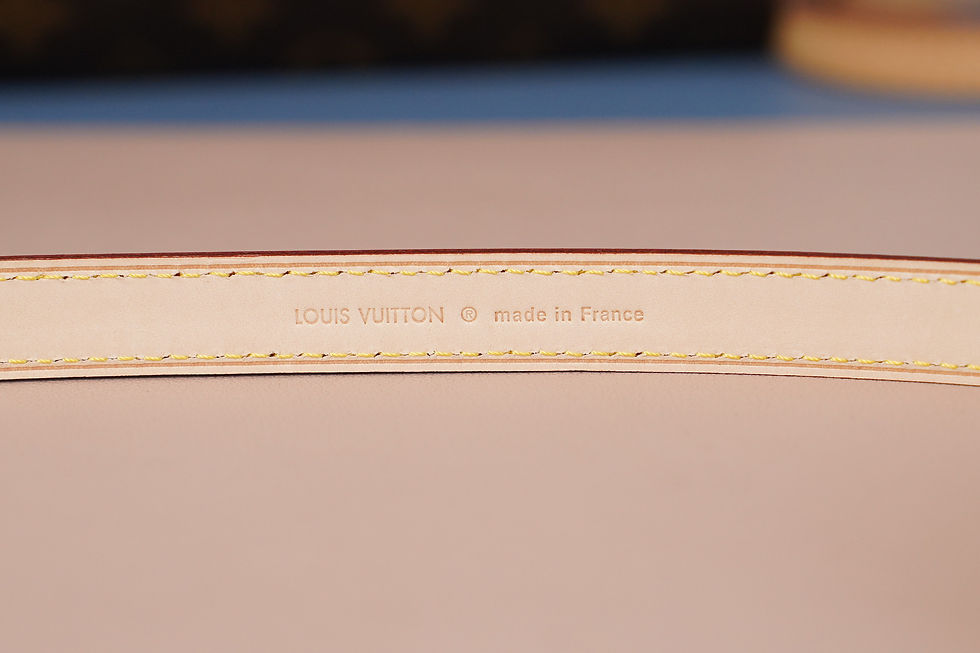 Miniaturbild: Preowned Authentic Louis Vuitton Friendly Pouch