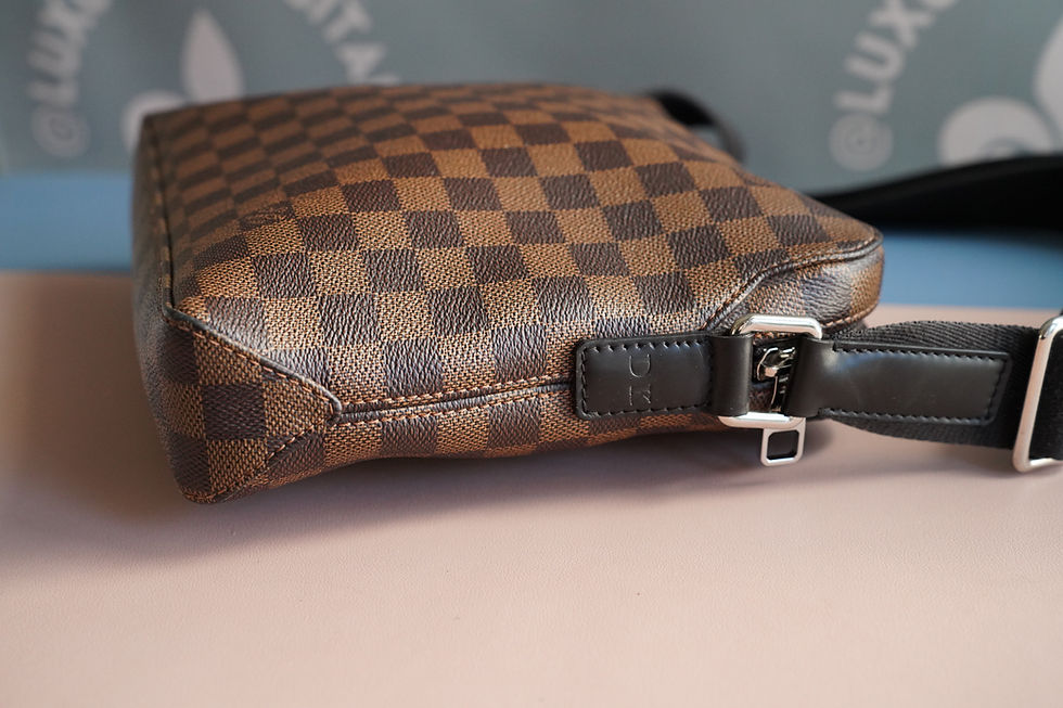 Miniature : Preowned Authentic Louis Vuitton Jake Messenger Bag