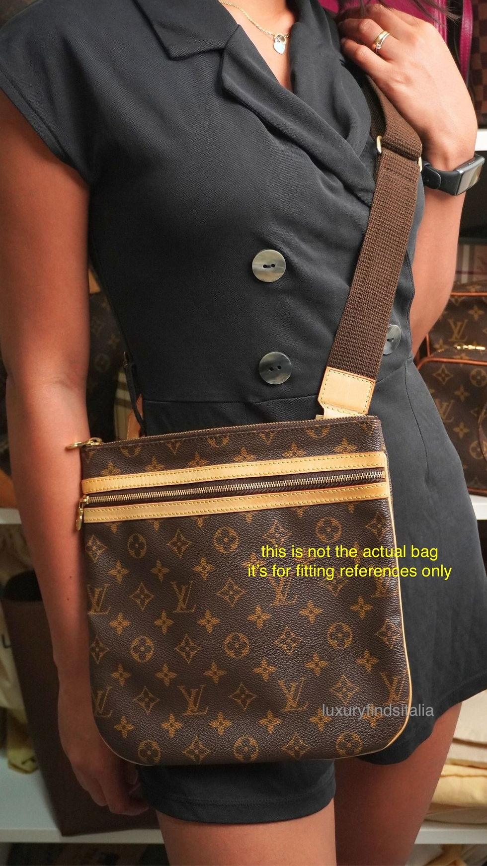 Miniaturbild: Preowned Authentic Louis Vuitton Pochette Bosphore