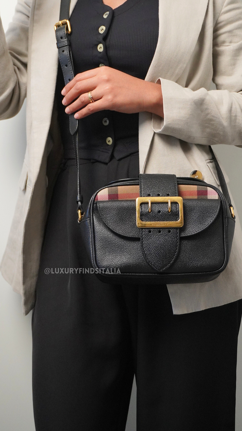 Miniaturbild: Preowned Authentic Burberry Medley Buckle Crossbody Bag