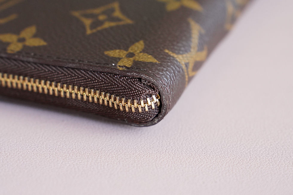 Miniaturbild: Used Authentic Louis Vuitton Zippy Passport Wallet