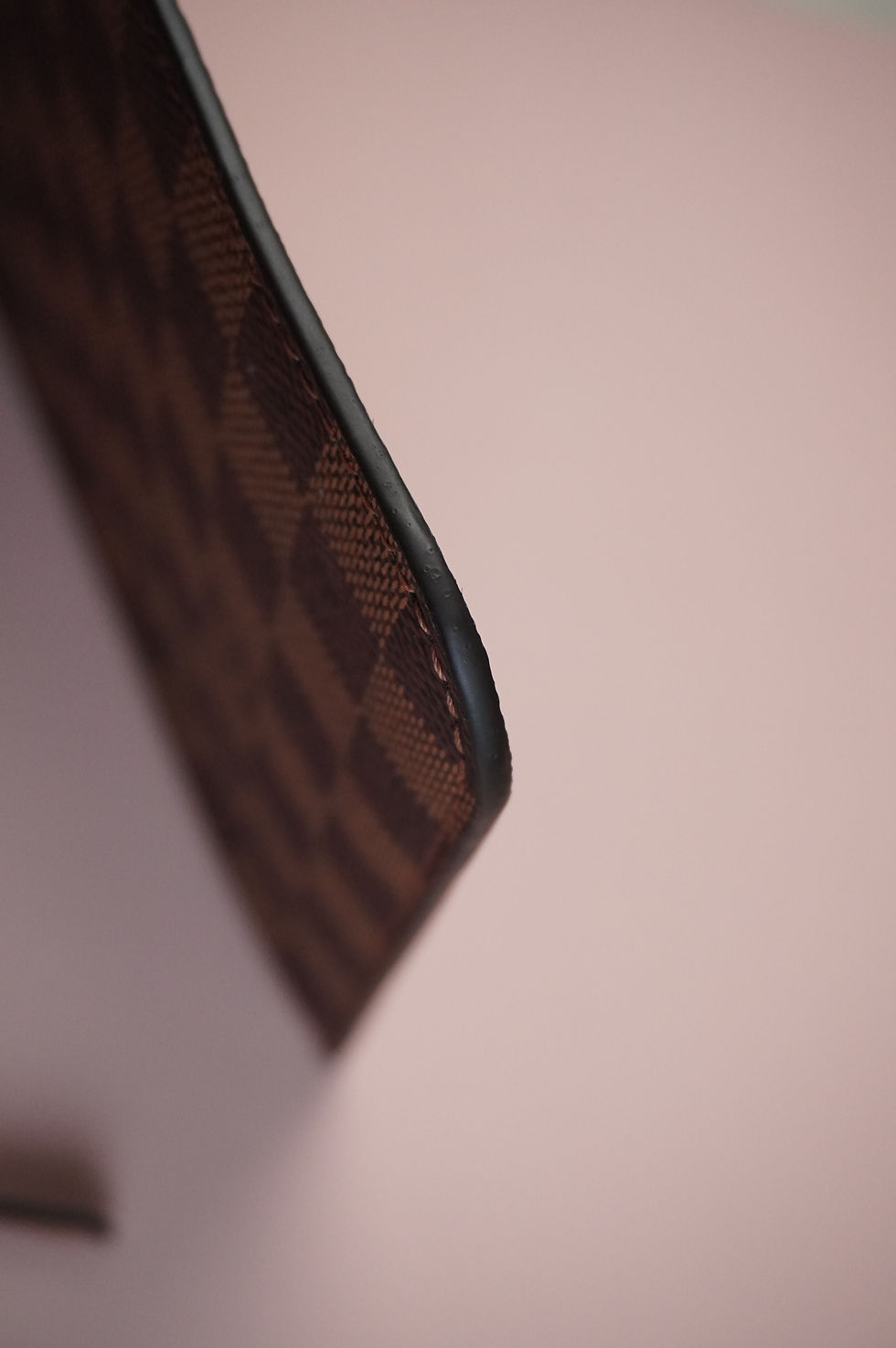 Thumbnail: Preowned Authentic Louis Vuitton Neverfull Pouch