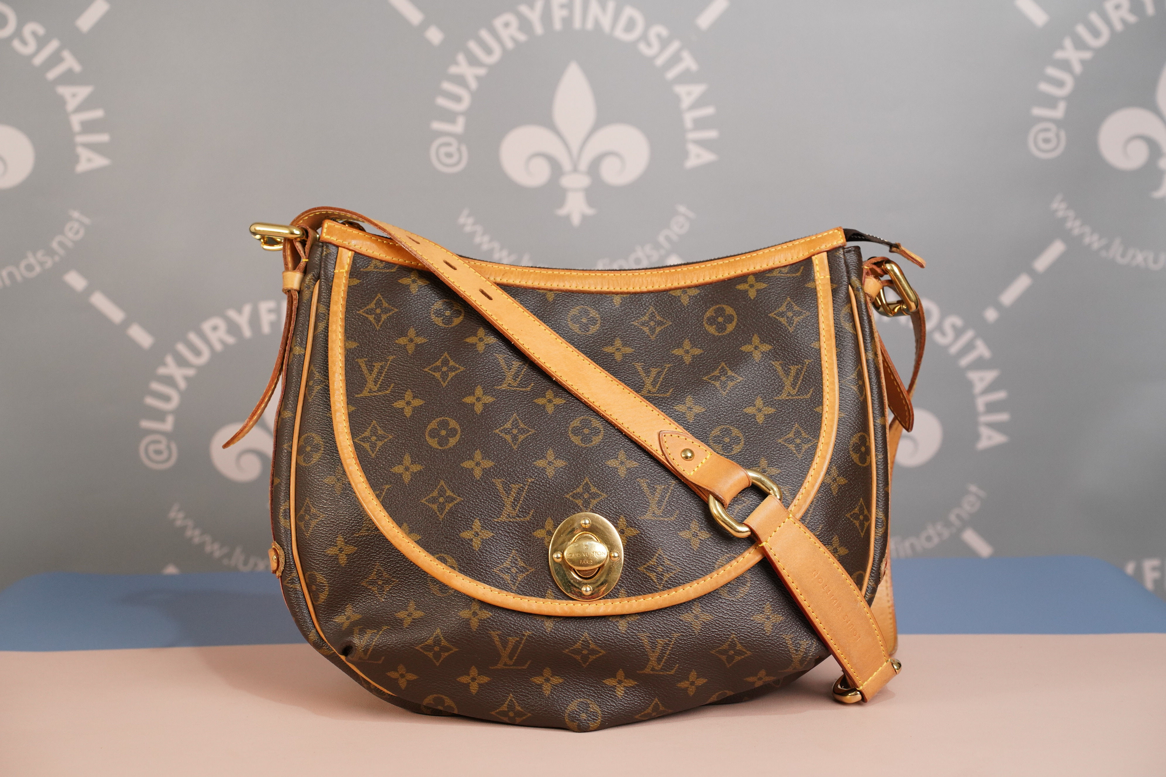 Preloved Authentic Louis Vuitton Tulum GM