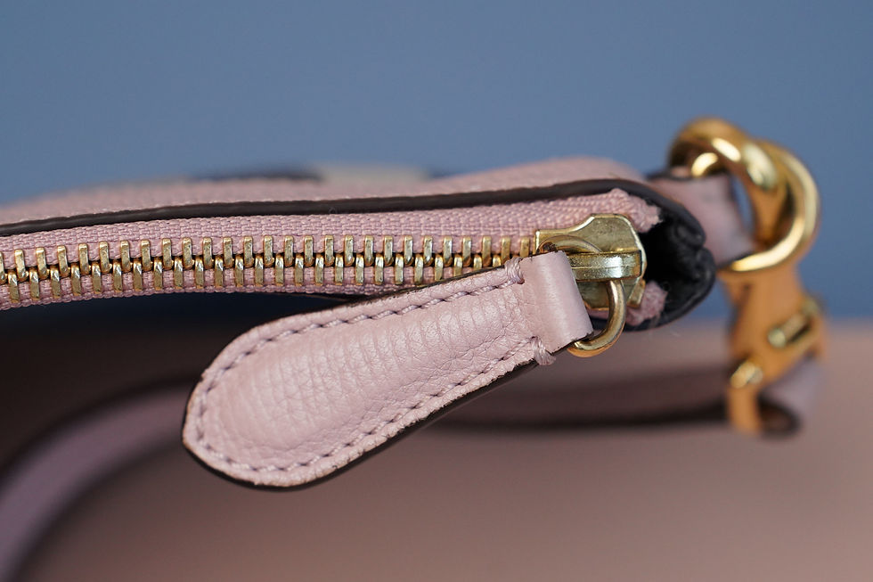 Miniaturbild: Preowned Authentic Burberry House Check Derby Peyton Bag