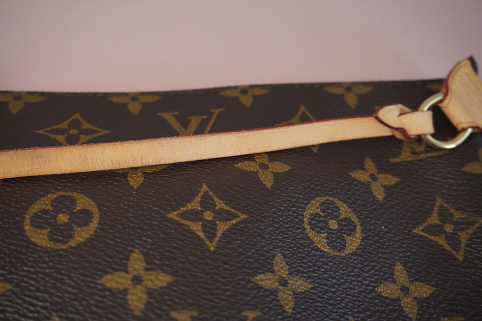 Thumbnail: Preowned Authentic Louis Vuitton Pochette Accessoires