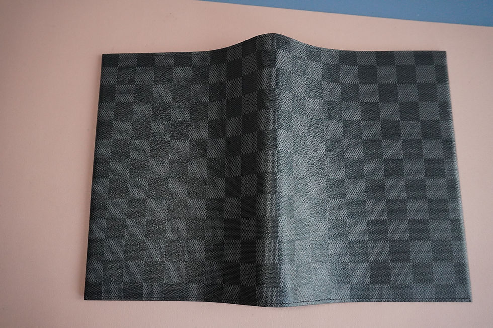 Miniatura: Preowned Authentic Louis Vuitton Couverture Carnet GM