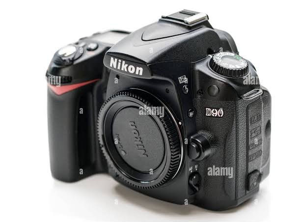 Nikon Digital Camera D90 (Pre-owned)