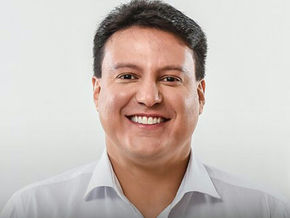 Camarão assumirá mais uma vez o comando do governo do Maranhão.