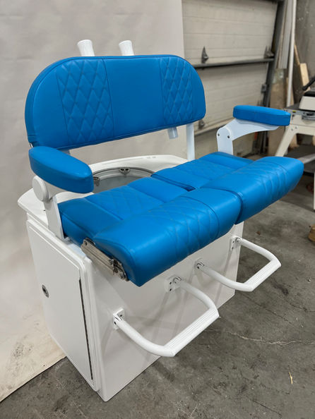 
MODEL LP50 LIVE WELL LEANING POST-NAUTICAL DESIGN INC 50 GALLON BOAT SEATING WITH STORAGE-HELM SEATS
