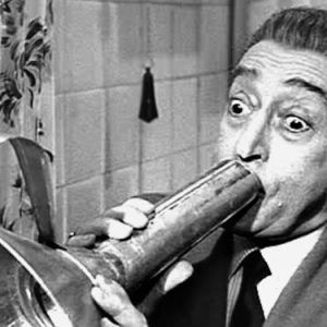 VIVI ENNA?                              Ma mi faccia il piacere! 