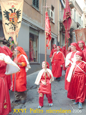 RIPRISTINARE IL PALIO DELLE CONFRATERNITE E IL CORTEO STORICO A NICOSIA ? MEGLIO UN FESTIVAL DELLA BIRRA E QUALCHE INUTILE SAGRA