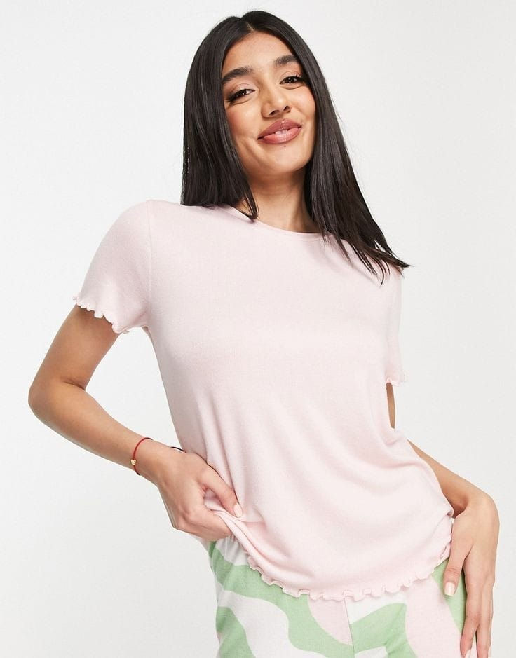 Dusty pink shortsleeve top💕