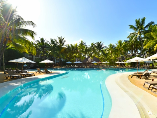 resort beachcomber