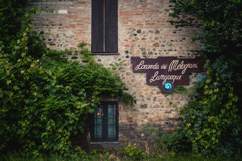 Locanda dei Melograni Lungacque, alle porte della Val Trebbia.