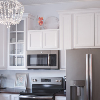 Sister Hill Inn Iowa Wedding and Event Venue for micro weddings, bridal showers, baby showers, birthday party, anniversary.