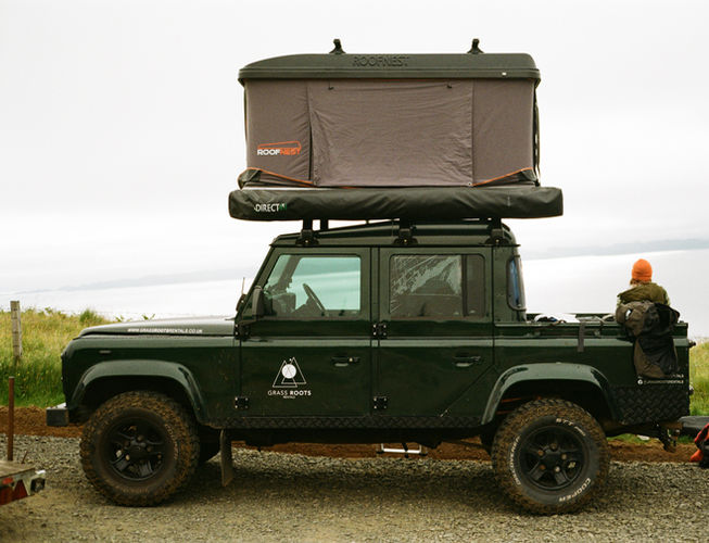 Defender 110 with roof tent