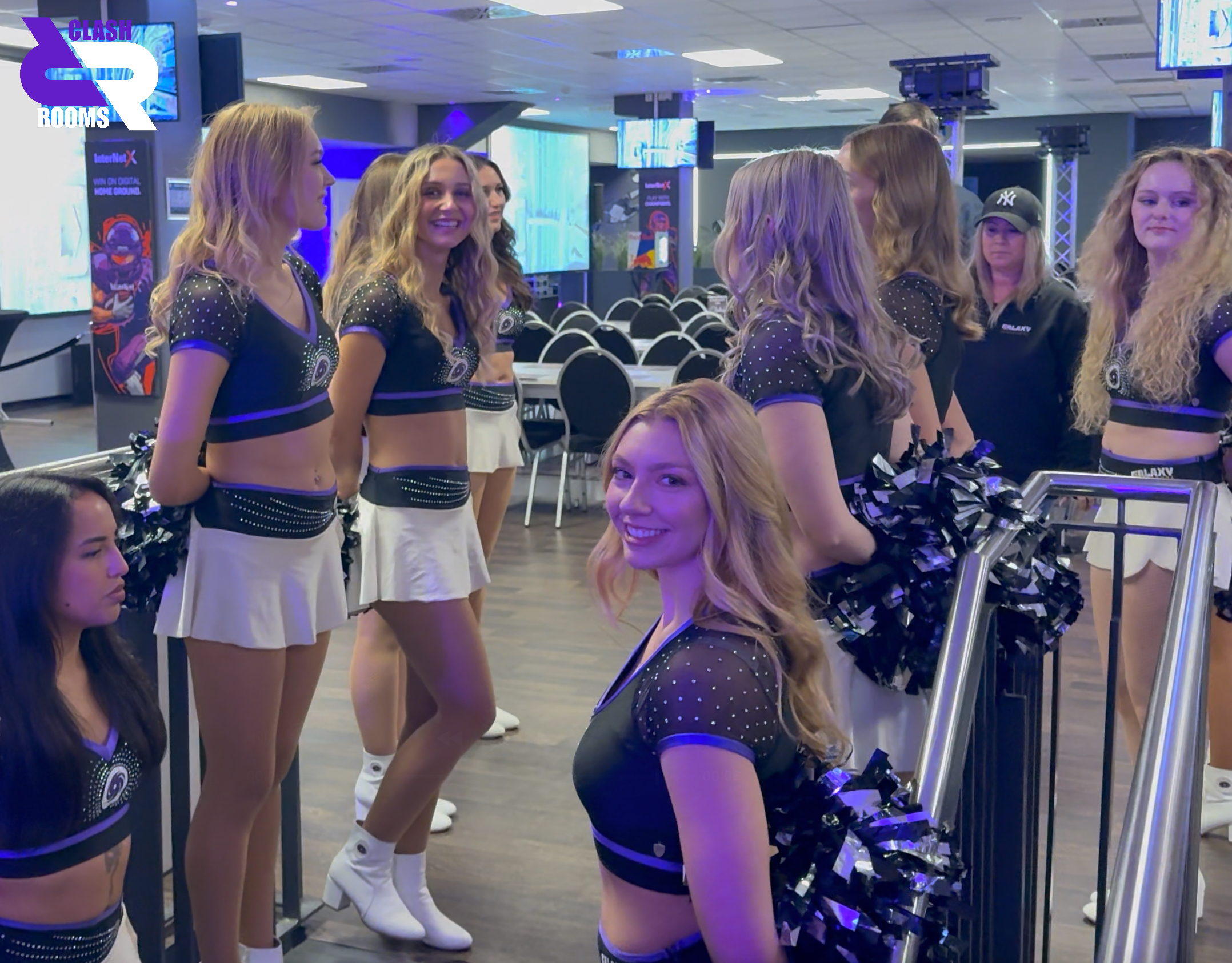 Frankfurt-Galaxy-Cheerleader bei Clash Rooms