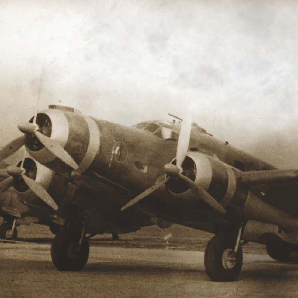 Miniatura: SM.84 – L'ultimo aerosilurante della Regia Aeronautica - Luckyplane