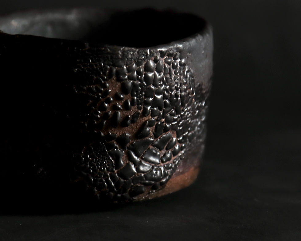 縮圖：Boxed Hikidashi Tea Bowl by Haga Ryuichi