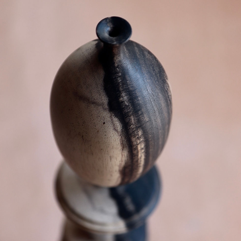 Thumbnail: Platform Vase - Ichikawa Takehito