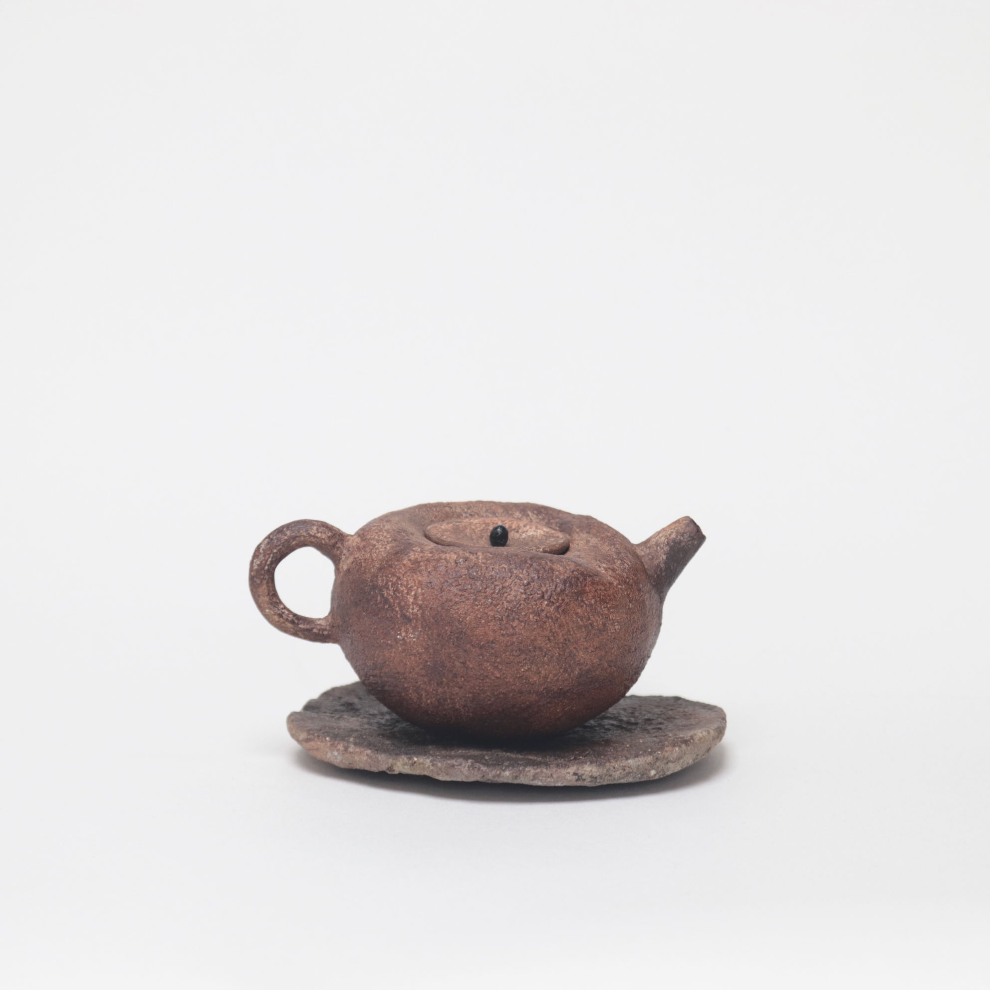 Set of Wild Clay Teapot (D) & Holder by Chakabuki
