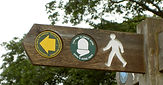 Offa's_Dyke_Path_signpost.jpg