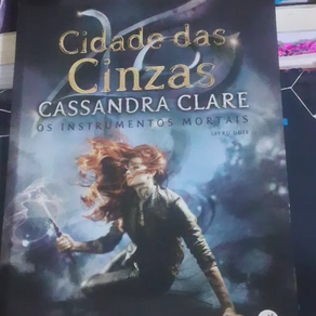 Cidade das Cinzas - Resenha de Leitura