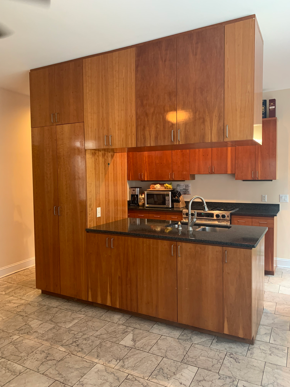 Kitchen before renovations