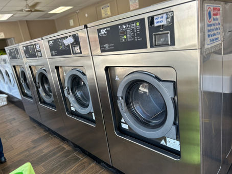 Apartment Living in Pittsburgh? Here’s Why a Local Laundromat Can Save You Time