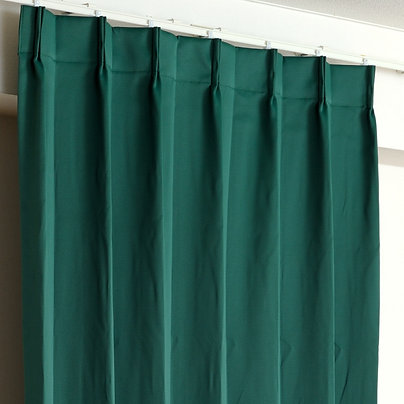 カラーカーテン：グリーン：防炎1級遮光カーテン＆防炎レースカーテン