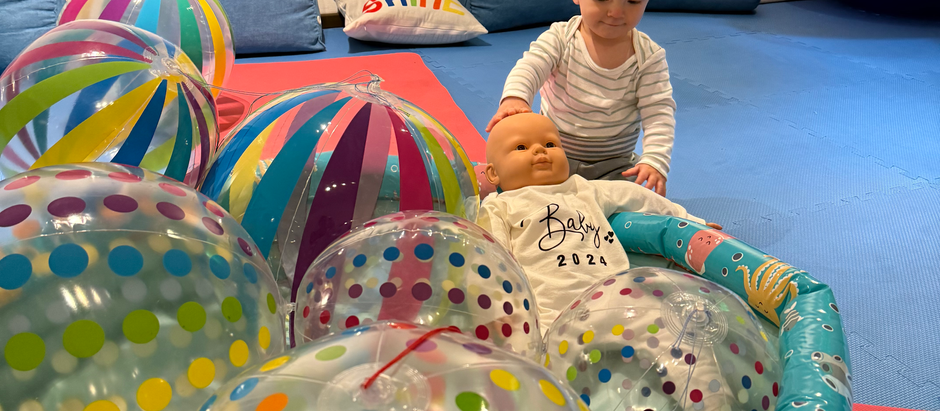 Spielideen fürs Krabbelalter bis zu den ersten Schritten