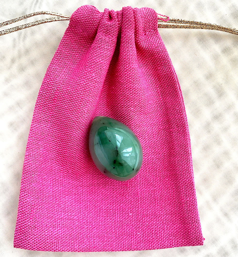 Thumbnail: Natural light green Nephrite
