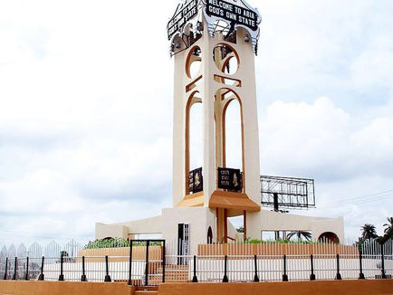 SCARCE RESOURCES, ALTERNATIVE USES, AND OPPORTUNITY COST: THE ABIA EXPERIENCE.