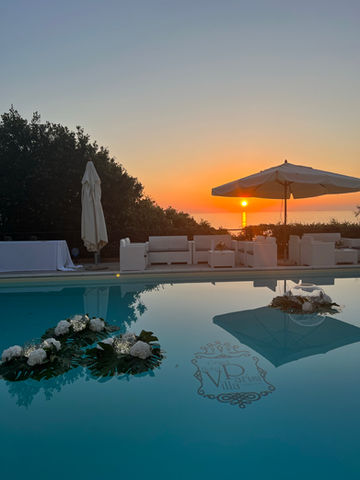 Piscina Villa Parisi al tramonto