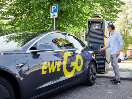 EWE Go-Aktion: Kostenlose Ladekarte für Neukunden