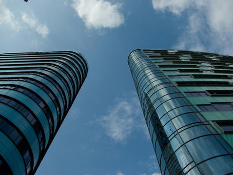 US Economy: Strengths with Cracks