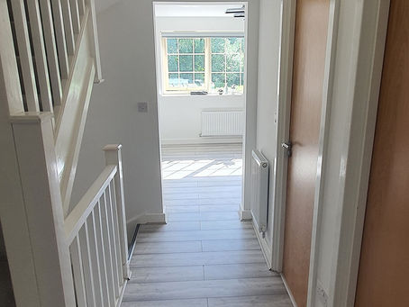 Ripped out old carpets, new laminate flooring layed.Happy customers 🥰😍😍