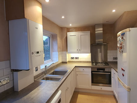 Job done ✔ 🙌 👌 Tiled kitchen walls, replaced sockets. Happy customer😊👌