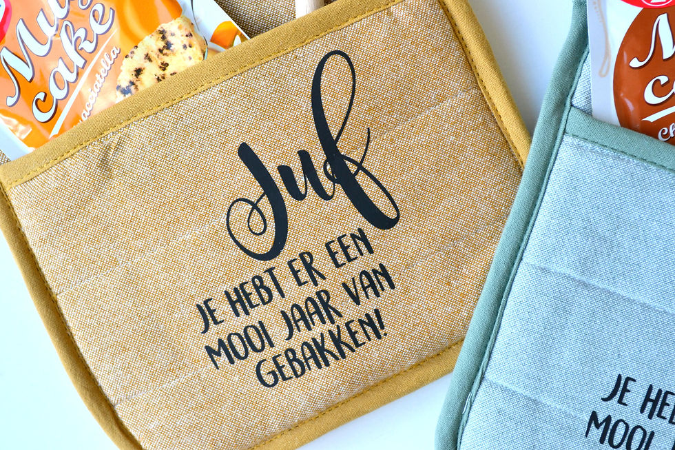 Thumbnail: Pannenlap of Ovenwant Juf/Meester je hebt er een mooi jaar van gebakken!