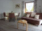 Wohnzimmer Sofa und Esstisch