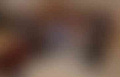 Quincy Jones backstage at Green Arena in Hiroshima, Japan with entire cast