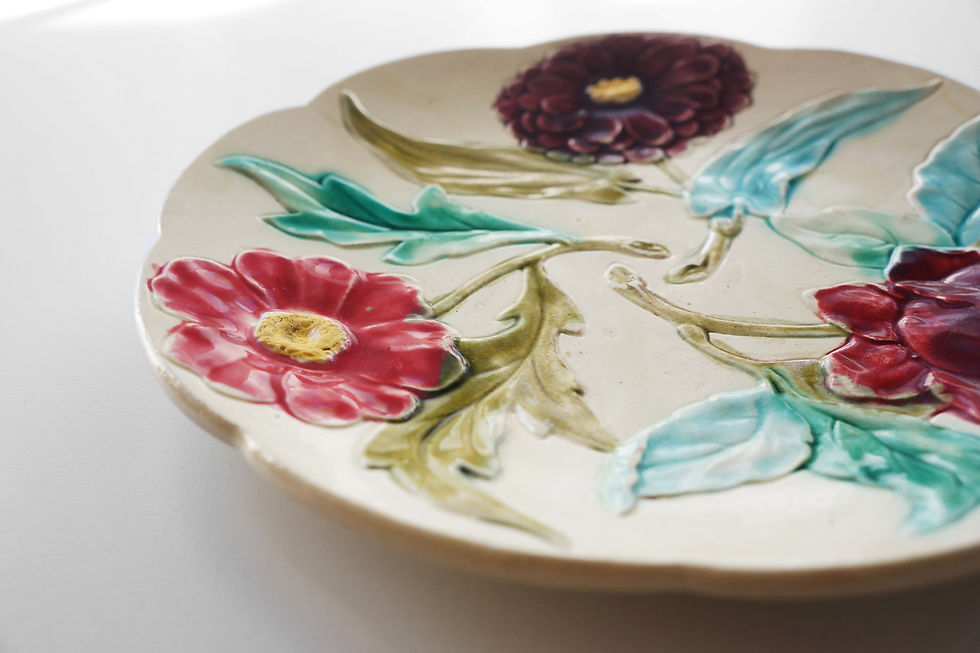 Thumbnail: Flower Plate / Barbotine / 1930- FRANCE