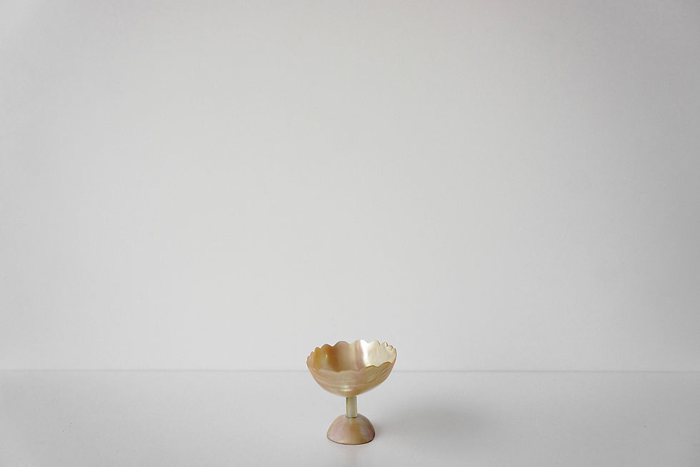 Thumbnail: Ring Holder / Mother of Pearl / 1900- FRANCE