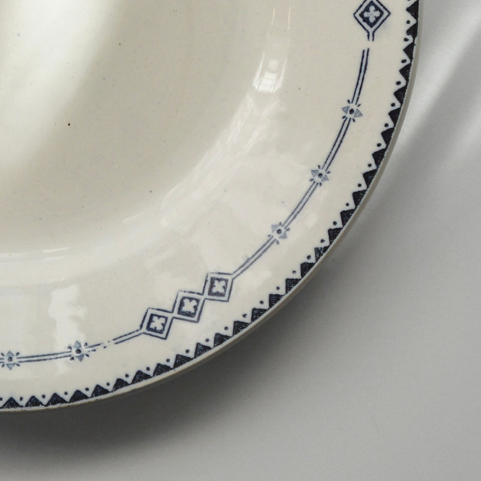 Thumbnail: Side Plate / Gien / 1886-1938 FRANCE