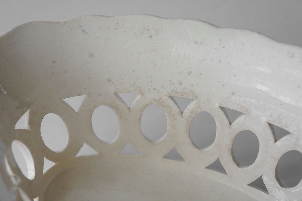 Thumbnail: Creamware Chestnut Basket / Spode / 1780- ENGLAND