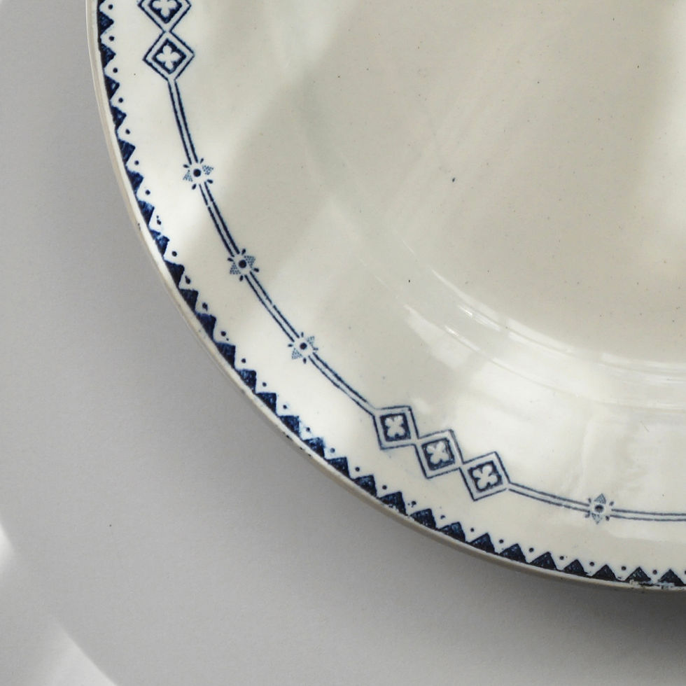 Thumbnail: Side Plate / Gien / 1886-1938 FRANCE