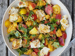 Tomato & nectarine summer salad topped with Sesame Crunch CRUMS