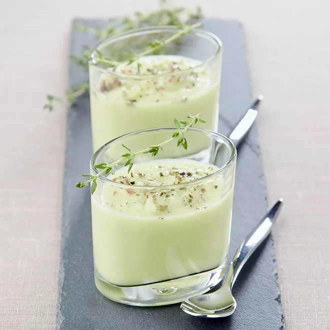 Verrines de velouté de céleri et foie gras